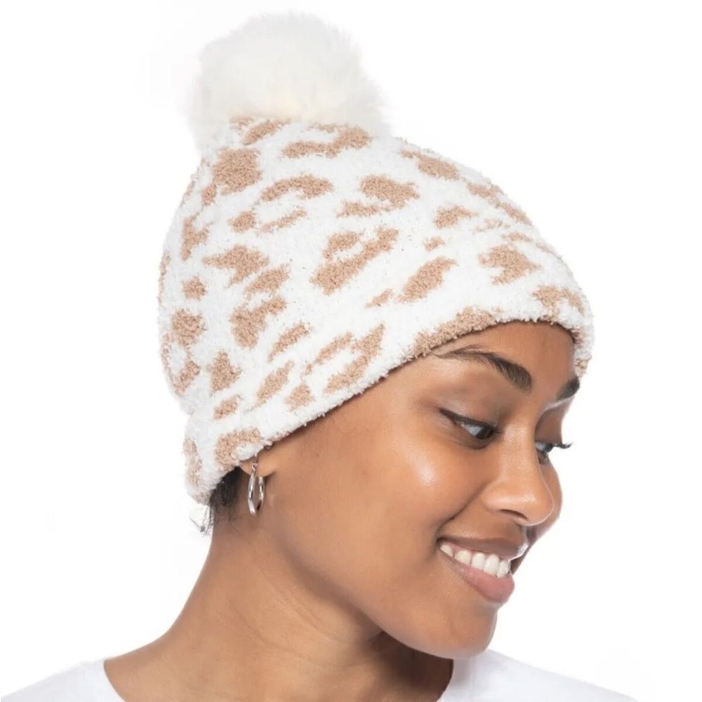 Jenni Fuzzy Jacquard Pom Pom Beanie Hat White Brown Animal One Size New